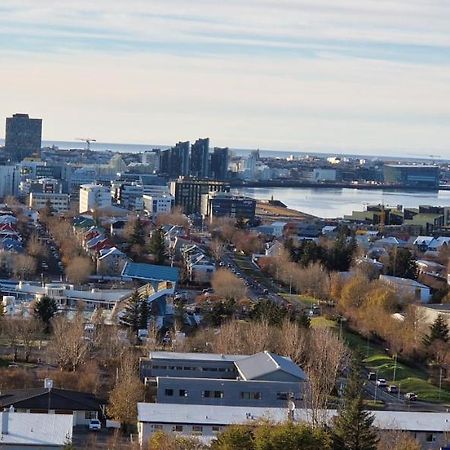 Panoramic Studio Apartment With Stunning View - Free Parking Reykjavik Bagian luar foto