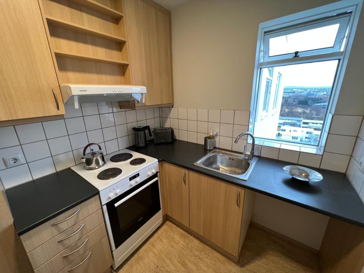 Panoramic Studio Apartment With Stunning View - Free Parking Reykjavik Bagian luar foto