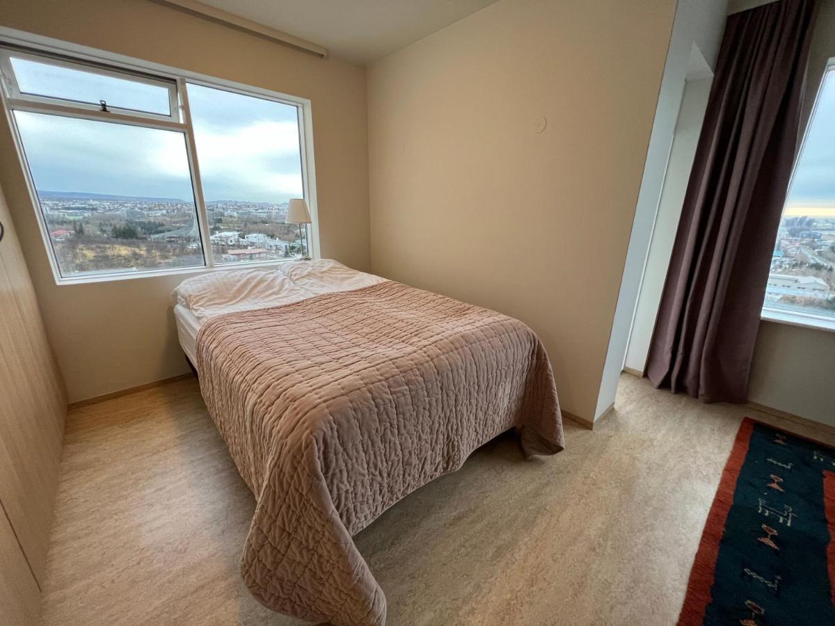 Panoramic Studio Apartment With Stunning View - Free Parking Reykjavik Bagian luar foto